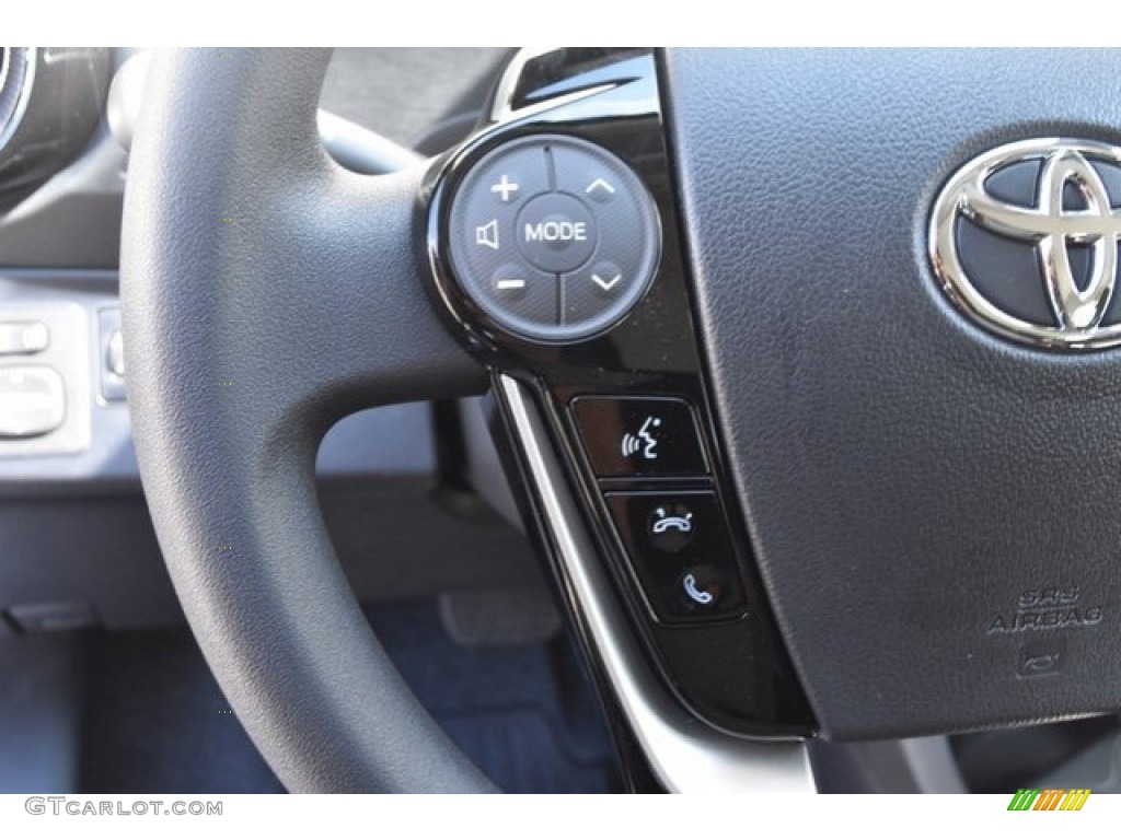 2019 Toyota Prius c LE Gray/Black Two Tone Steering Wheel Photo #129609037