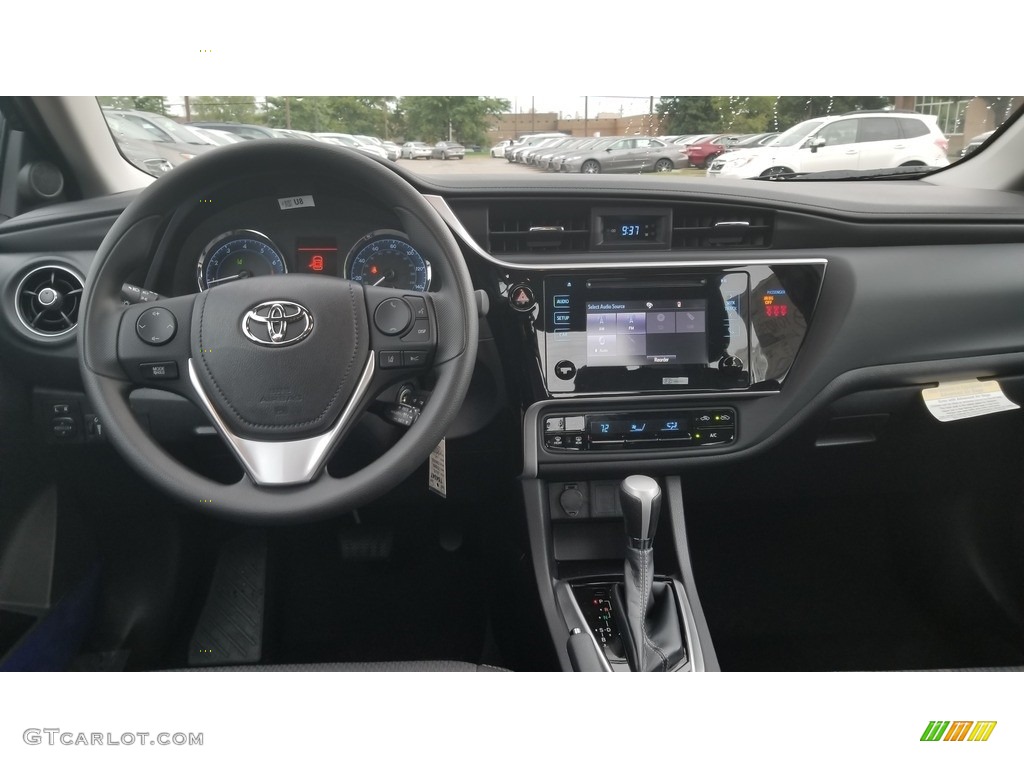 2019 Corolla LE - Galactic Aqua Mica / Black photo #5