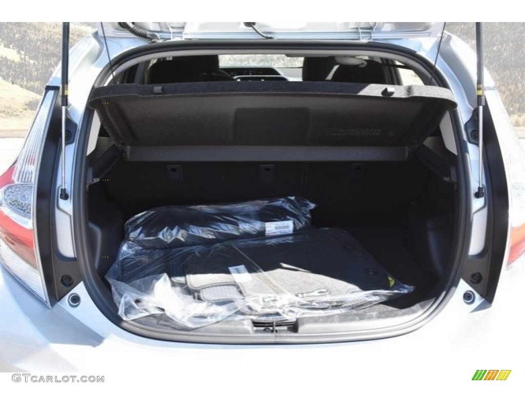 2019 Prius c LE - Classic Silver Metallic / Gray/Black Two Tone photo #30
