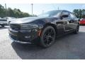 Pitch Black - Charger SXT Photo No. 3