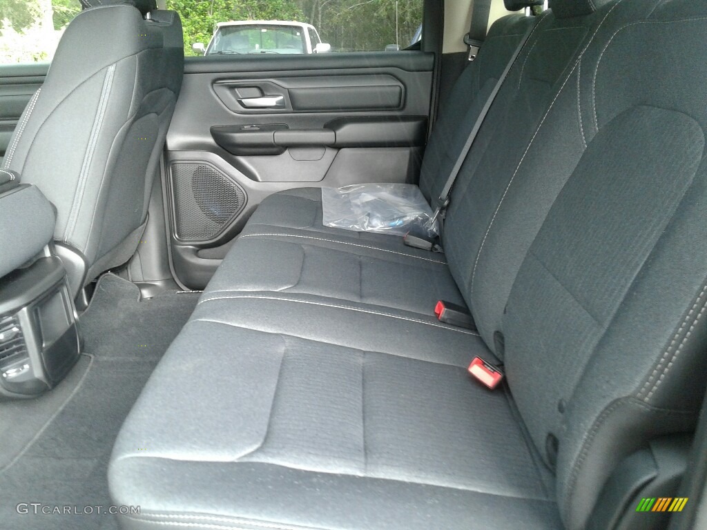 2019 1500 Tradesman Crew Cab - Diamond Black Crystal Pearl / Black photo #10