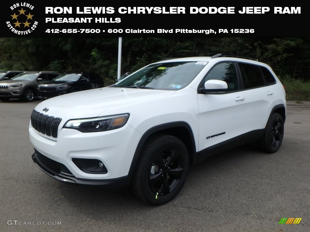 2019 Cherokee Latitude Plus 4x4 - Bright White / Black photo #1