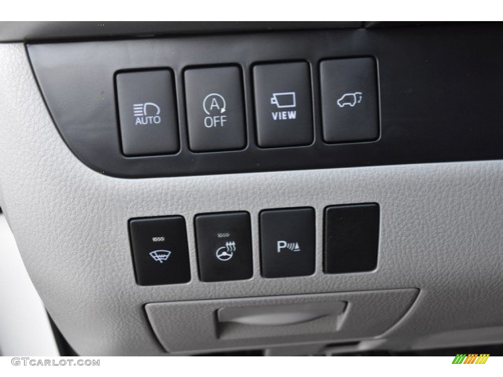 2019 Toyota Highlander Limited Platinum AWD Controls Photo #129618719