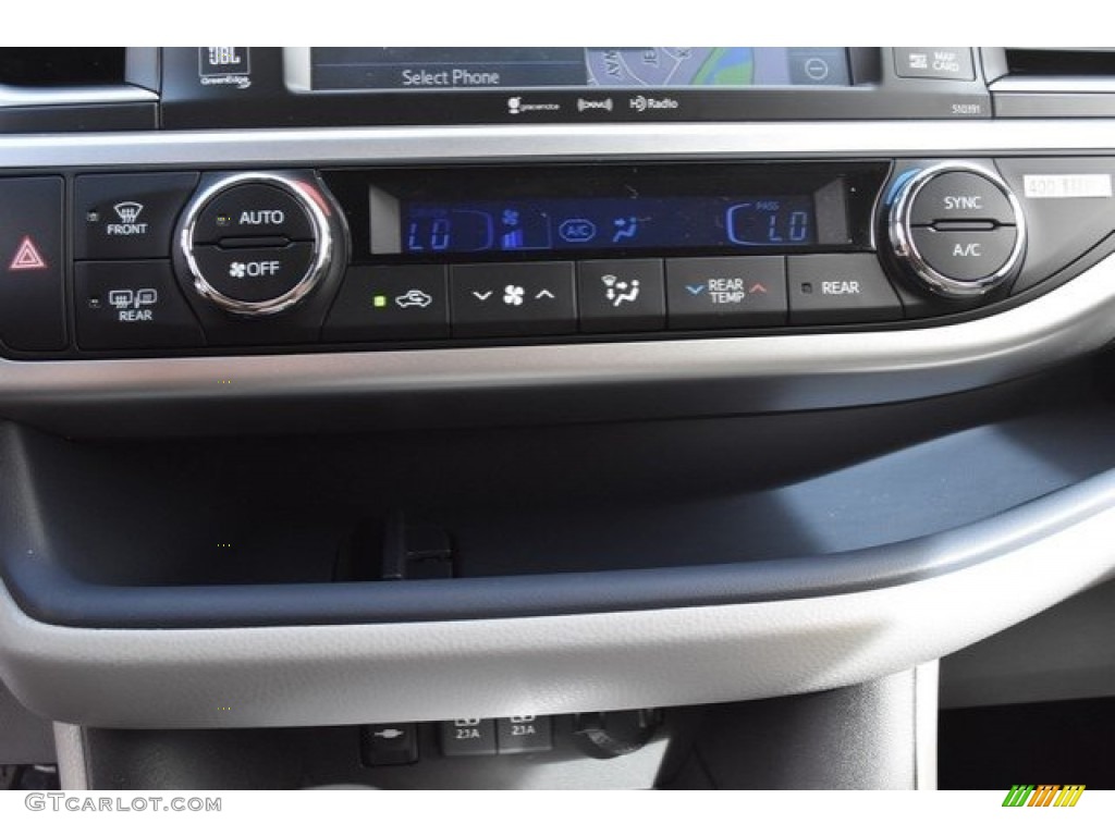 2019 Toyota Highlander Limited Platinum AWD Controls Photo #129618821