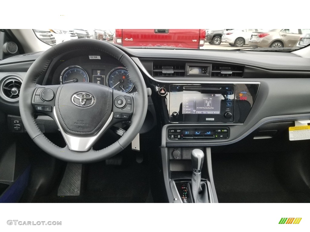 2019 Toyota Corolla SE Black Dashboard Photo #129619442