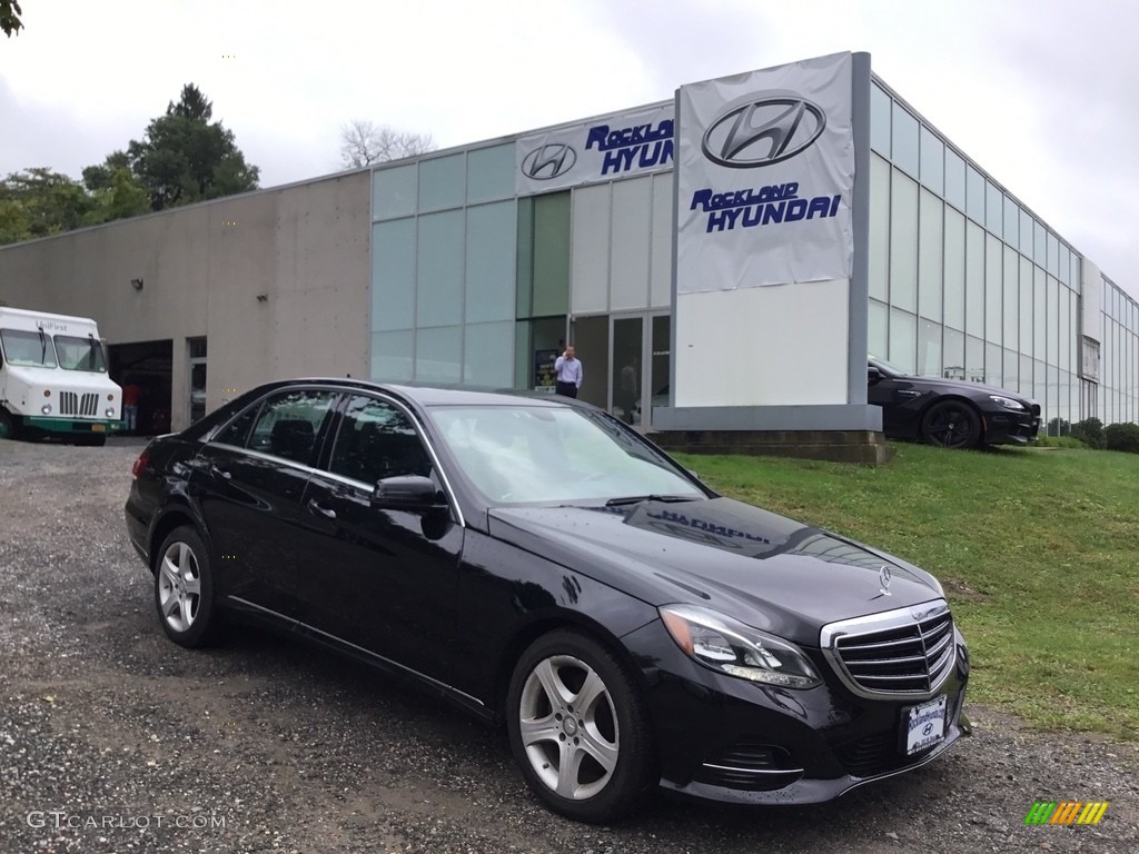 2016 E 350 4Matic Sedan - Black / Black photo #1