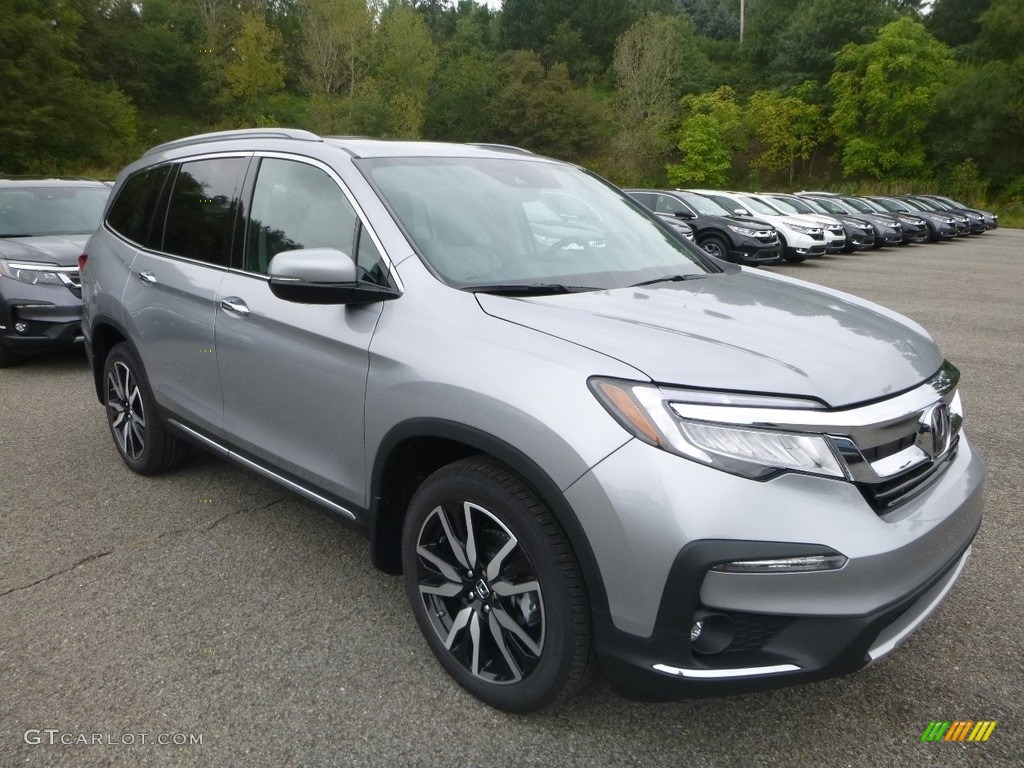 Lunar Silver Metallic 2019 Honda Pilot Touring AWD Exterior Photo #129620405