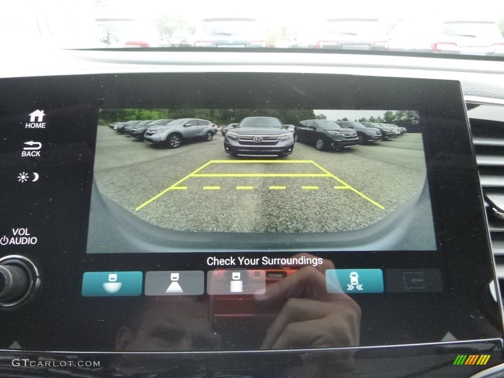 2019 Pilot Touring AWD - Lunar Silver Metallic / Gray photo #15