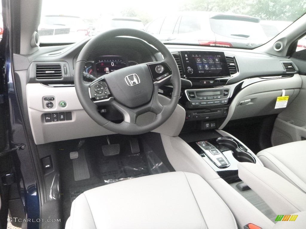 Gray Interior 2019 Honda Pilot Touring AWD Photo #129621710