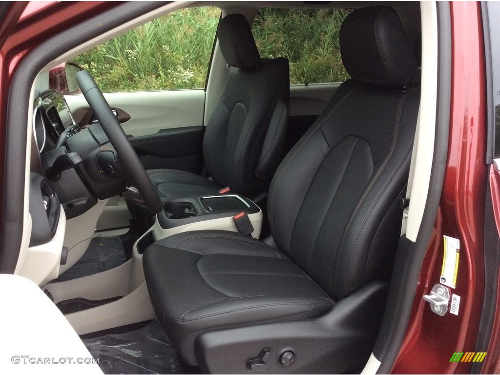 Black/Alloy Interior 2019 Chrysler Pacifica Touring L Plus Photo #129624200