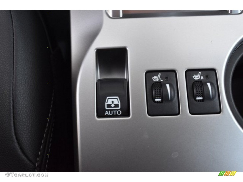 2019 Toyota 4Runner SR5 Premium 4x4 Controls Photo #129624605