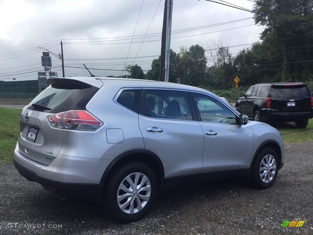 2014 Rogue S AWD - Brilliant Silver / Charcoal photo #4