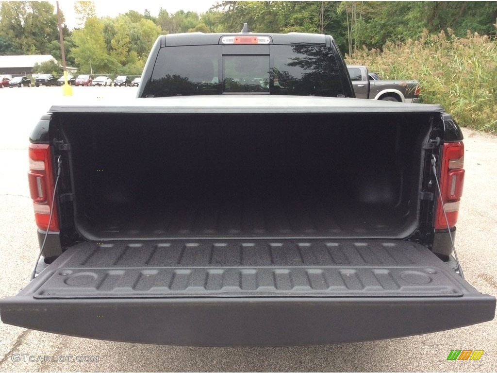 2019 1500 Limited Crew Cab 4x4 - Diamond Black Crystal Pearl / Black/Light Frost Beige photo #7