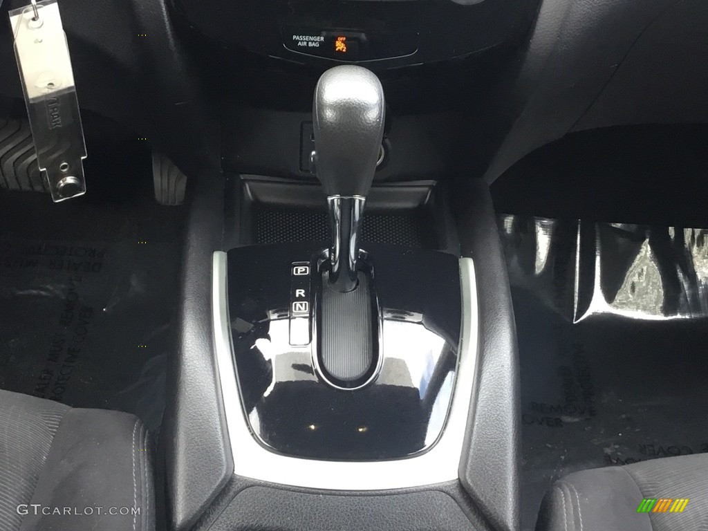 2014 Rogue S AWD - Brilliant Silver / Charcoal photo #16