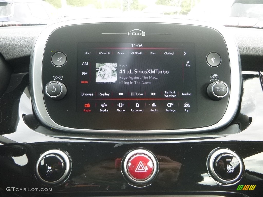 2018 Fiat 500X Pop Controls Photo #129628991