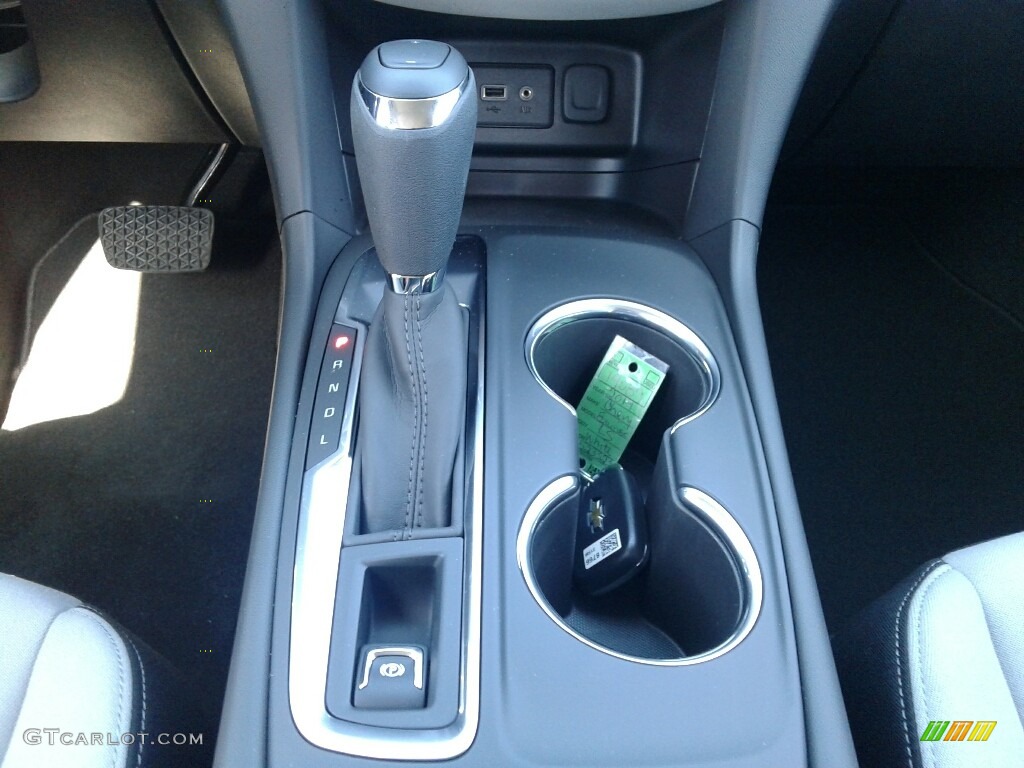 2019 Equinox LS - Summit White / Medium Ash Gray photo #16