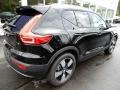 Black Stone - XC40 T5 Momentum AWD Photo No. 2