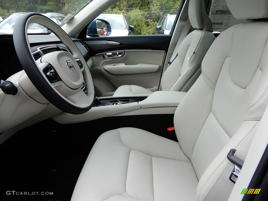 Blonde Interior 2019 Volvo XC90 T5 AWD Momentum Photo #129634175