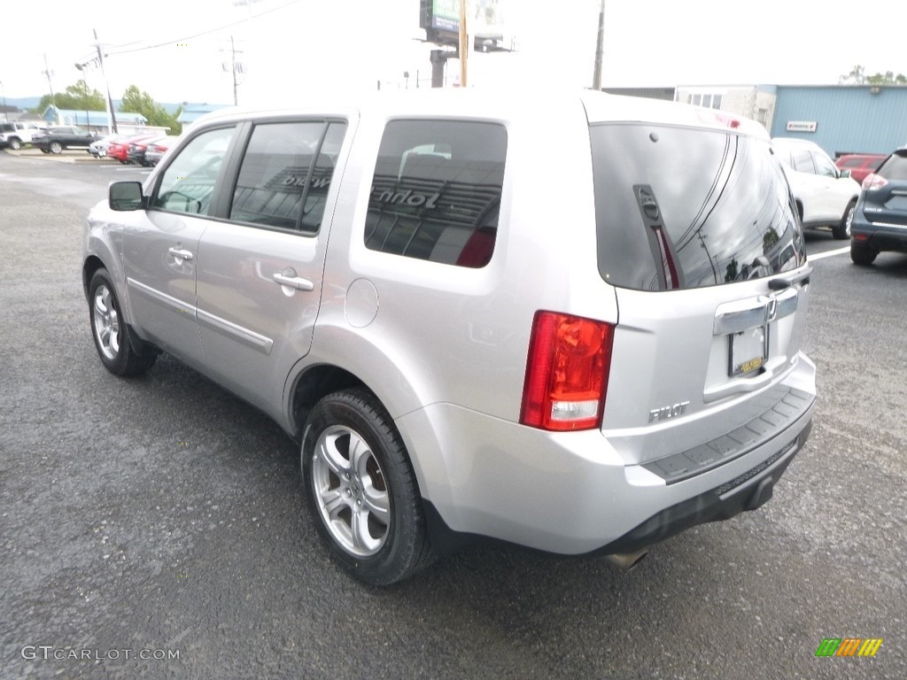 2015 Pilot EX 4WD - Alabaster Silver Metallic / Gray photo #6