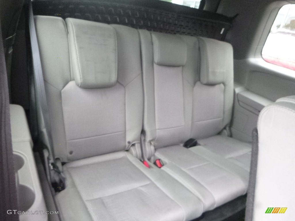 2015 Pilot EX 4WD - Alabaster Silver Metallic / Gray photo #13