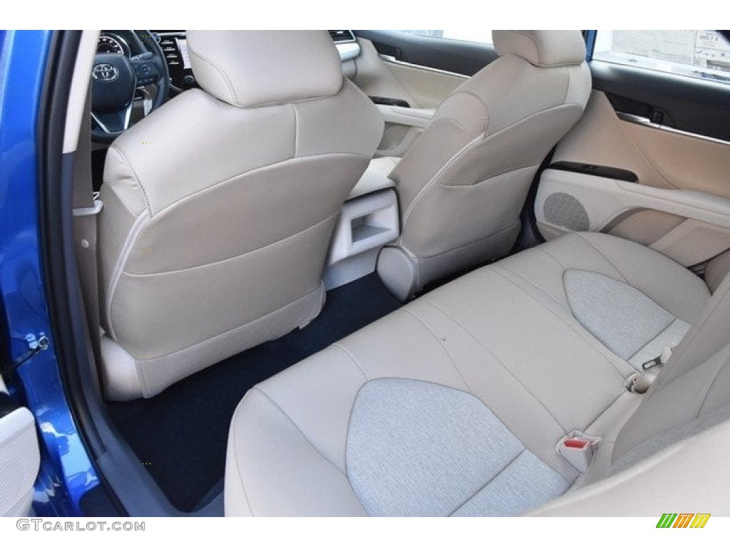 Macadamia Interior 2019 Toyota Camry LE Photo #129641585