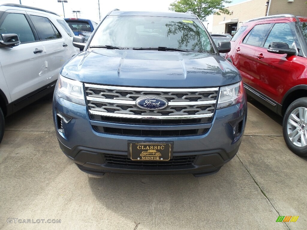 2018 Explorer FWD - Blue Metallic / Medium Stone photo #2