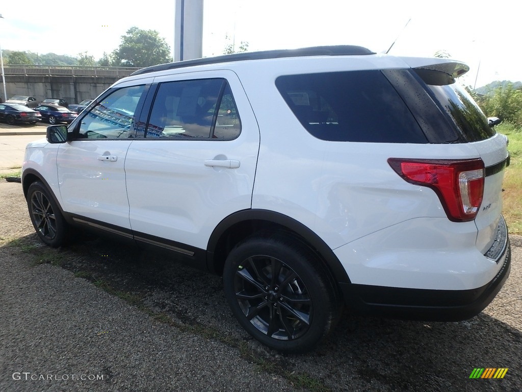 2018 Explorer XLT 4WD - Oxford White / Ebony Black photo #4