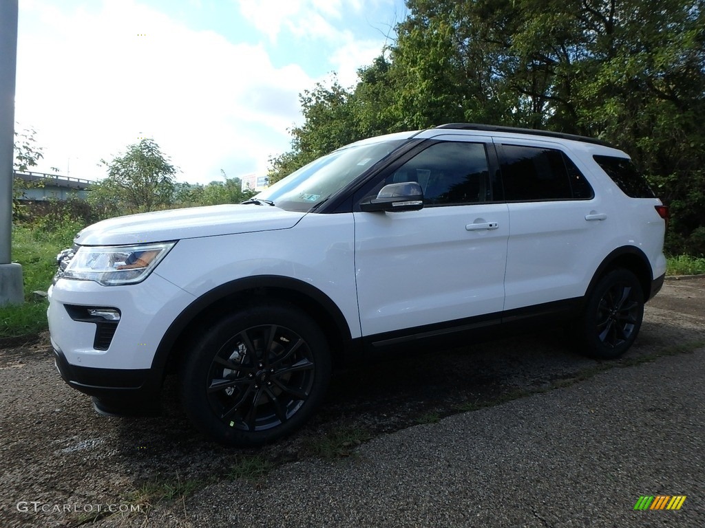 2018 Explorer XLT 4WD - Oxford White / Ebony Black photo #6