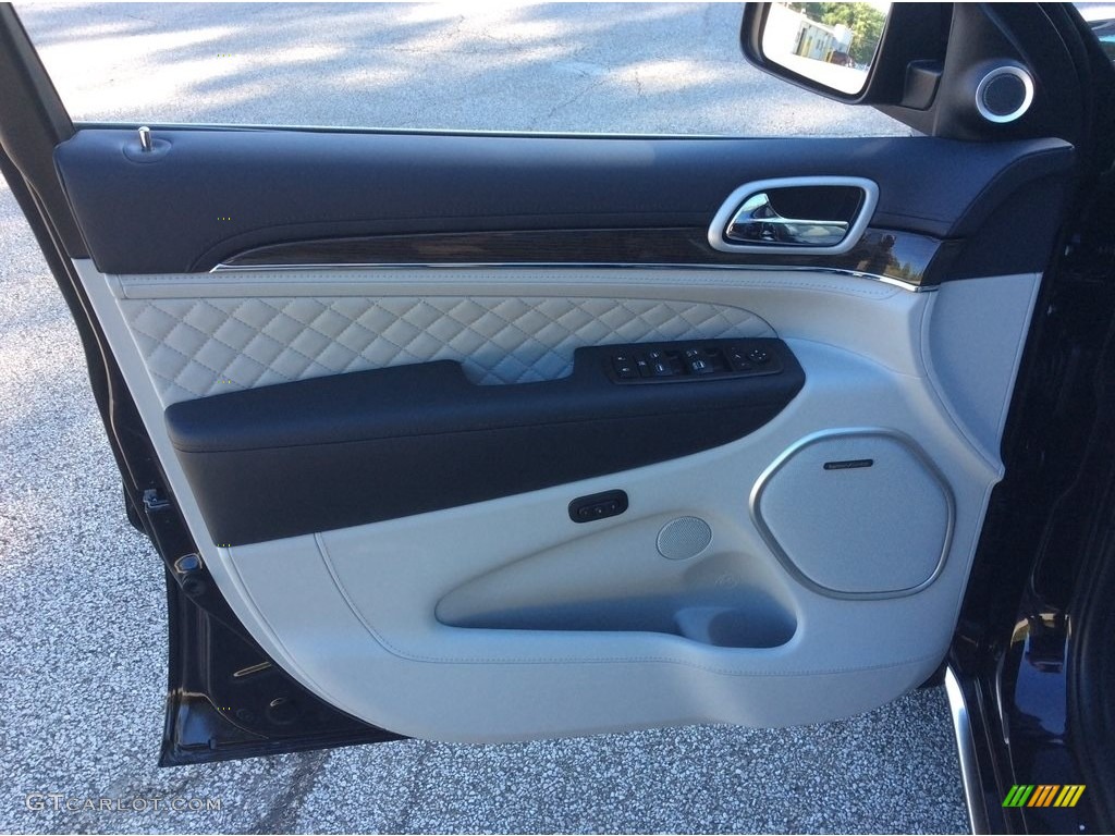 2019 Jeep Grand Cherokee Summit 4x4 Indigo/Ski Gray Door Panel Photo #129647038