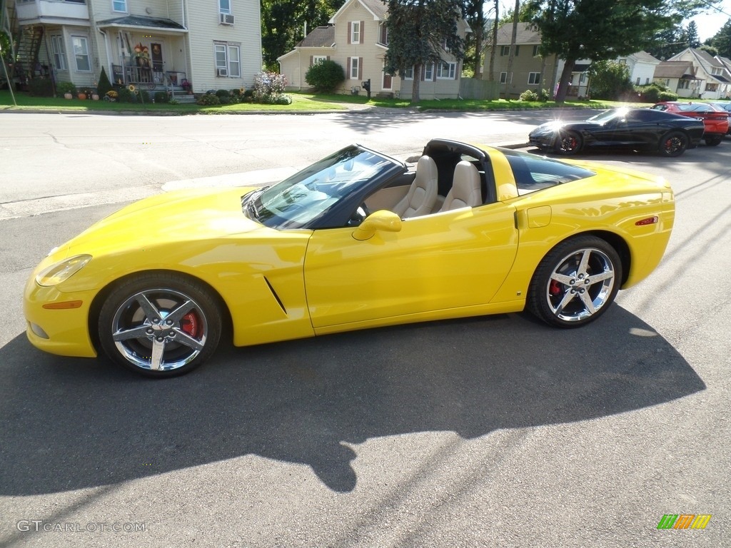 2007 Corvette Coupe - Velocity Yellow / Cashmere photo #3