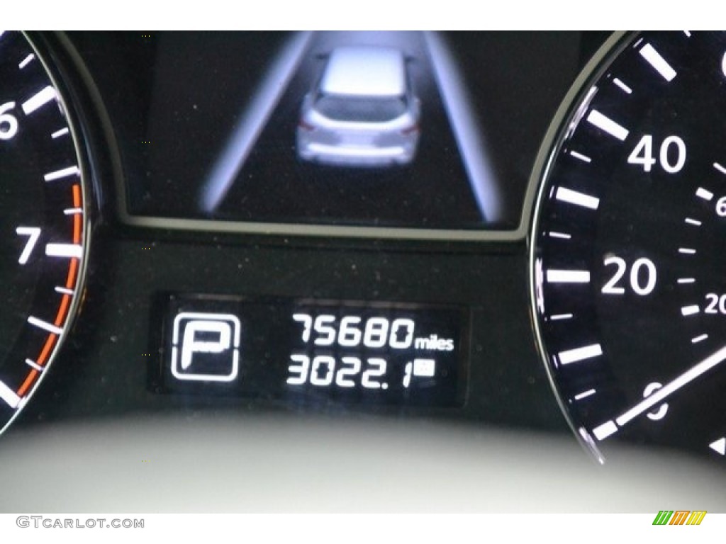 2014 Pathfinder SV AWD - Cayenne Red / Charcoal photo #12