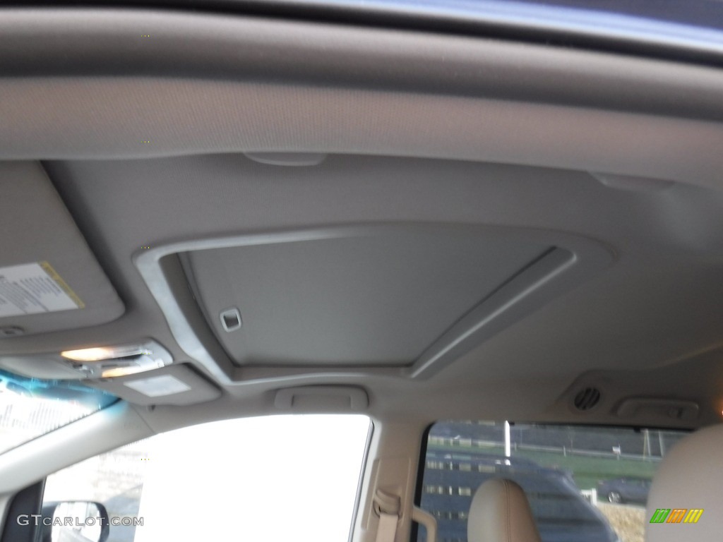 2015 Sienna XLE AWD - Shoreline Blue Pearl / Bisque photo #9