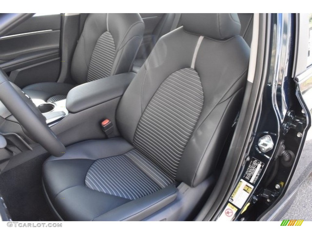 Black Interior 2019 Toyota Camry LE Photo #129652615