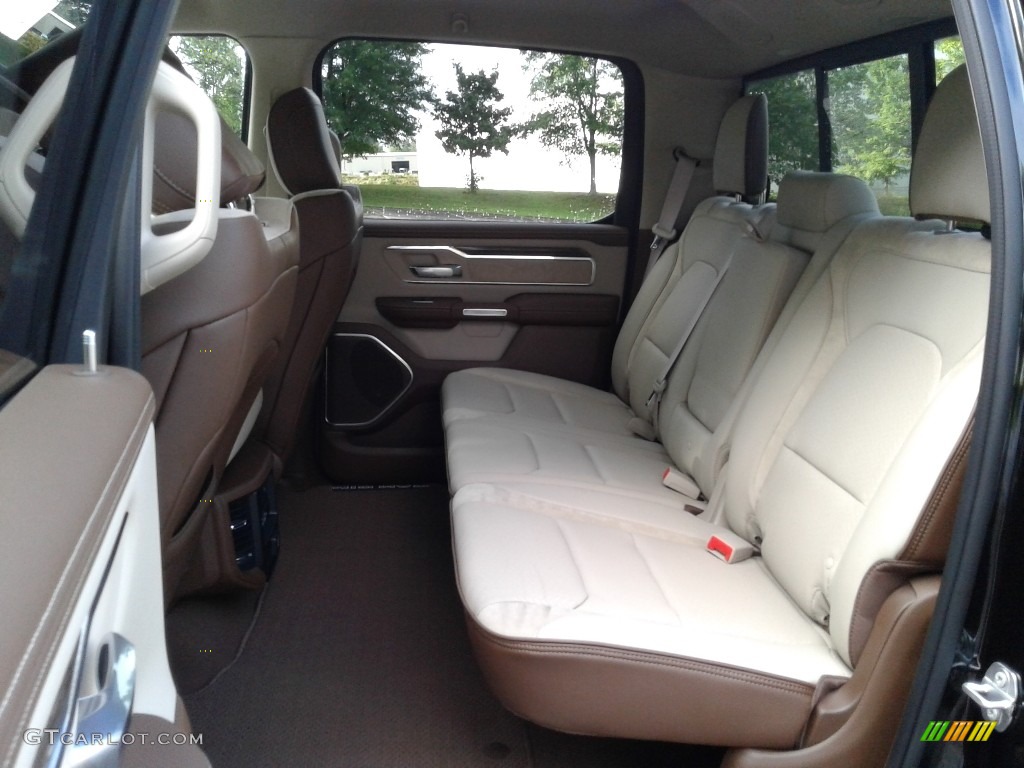 2019 1500 Laramie Crew Cab 4x4 - Diamond Black Crystal Pearl / Mountain Brown/Light Frost Beige photo #11