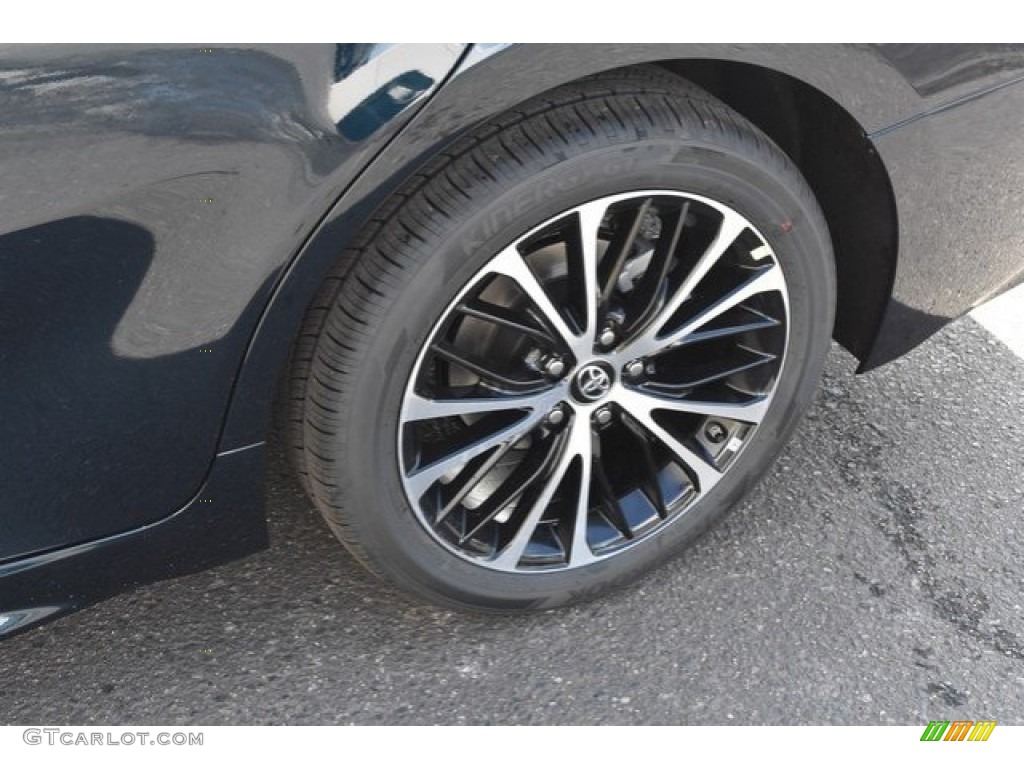 2019 Camry LE - Galactic Aqua Mica / Black photo #33