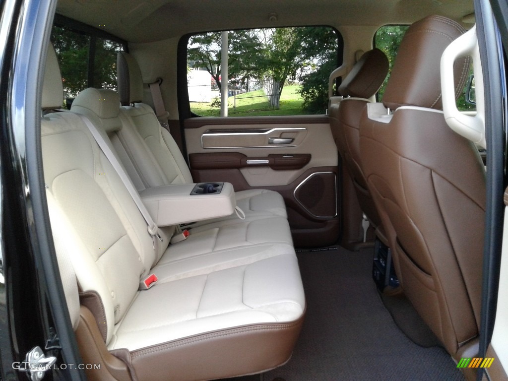 2019 1500 Laramie Crew Cab 4x4 - Diamond Black Crystal Pearl / Mountain Brown/Light Frost Beige photo #16