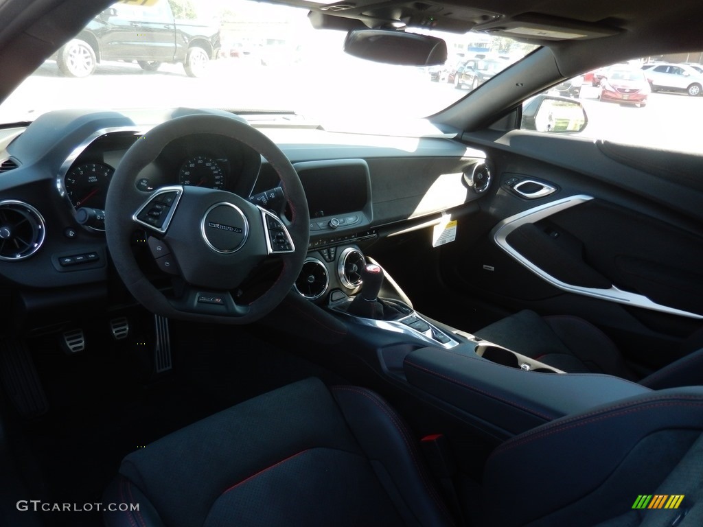 Jet Black Interior 2019 Chevrolet Camaro Zl1 Coupe Photo