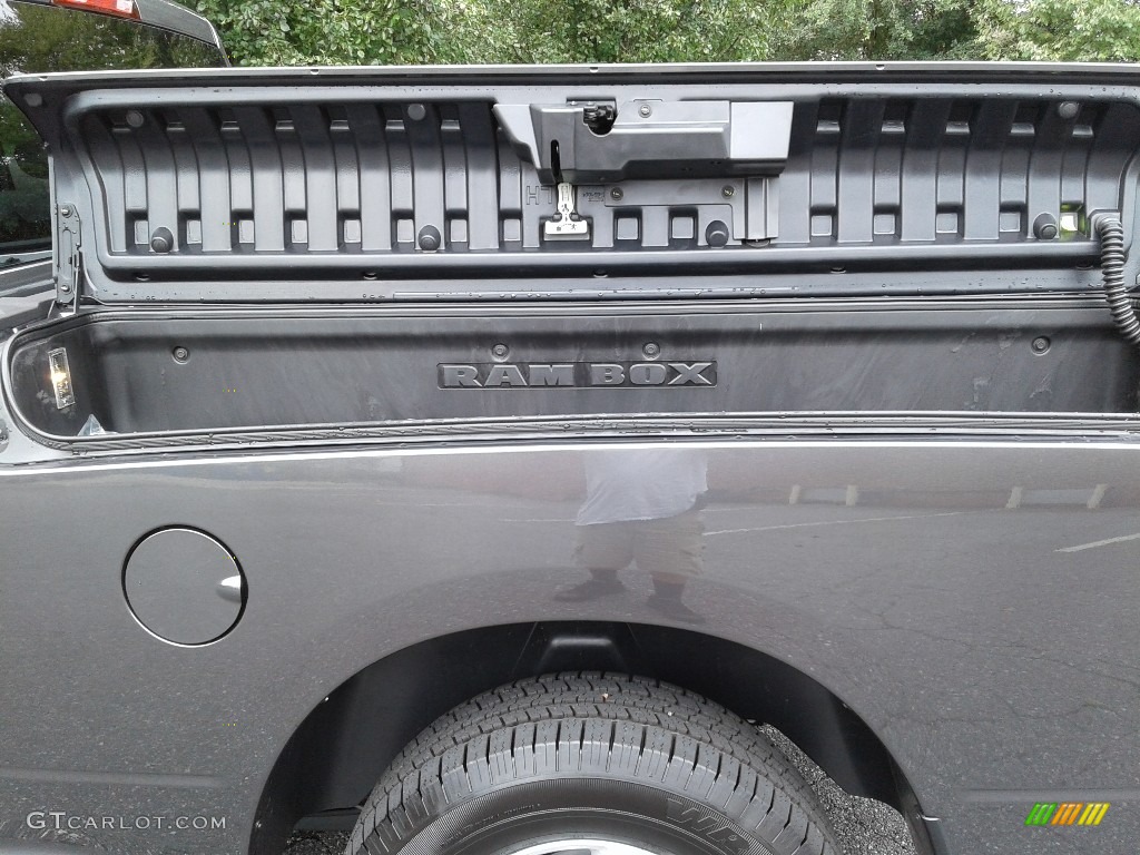 2018 1500 Tradesman Quad Cab - Granite Crystal Metallic / Black/Diesel Gray photo #25