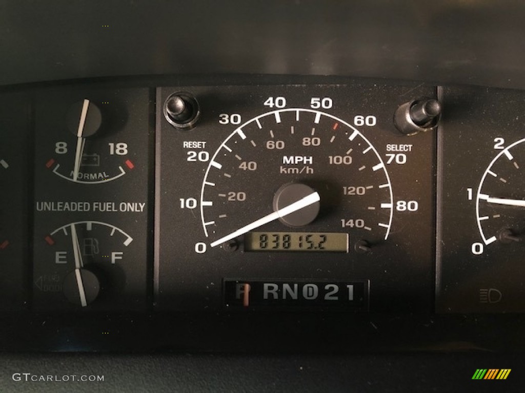 1992 Ford Bronco XLT 4x4 Gauges Photo #129658132
