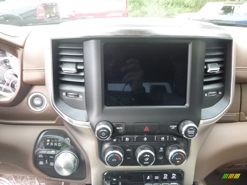 2019 1500 Laramie Crew Cab 4x4 - Black Forest Green Pearl / Mountain Brown/Light Frost Beige photo #16