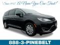 2019 Brilliant Black Crystal Pearl Chrysler Pacifica Touring L  photo #1