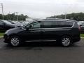 Brilliant Black Crystal Pearl 2019 Chrysler Pacifica Touring L Exterior