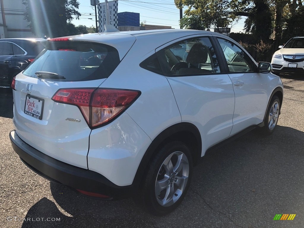 2016 HR-V LX AWD - White Orchid Pearl / Gray photo #7