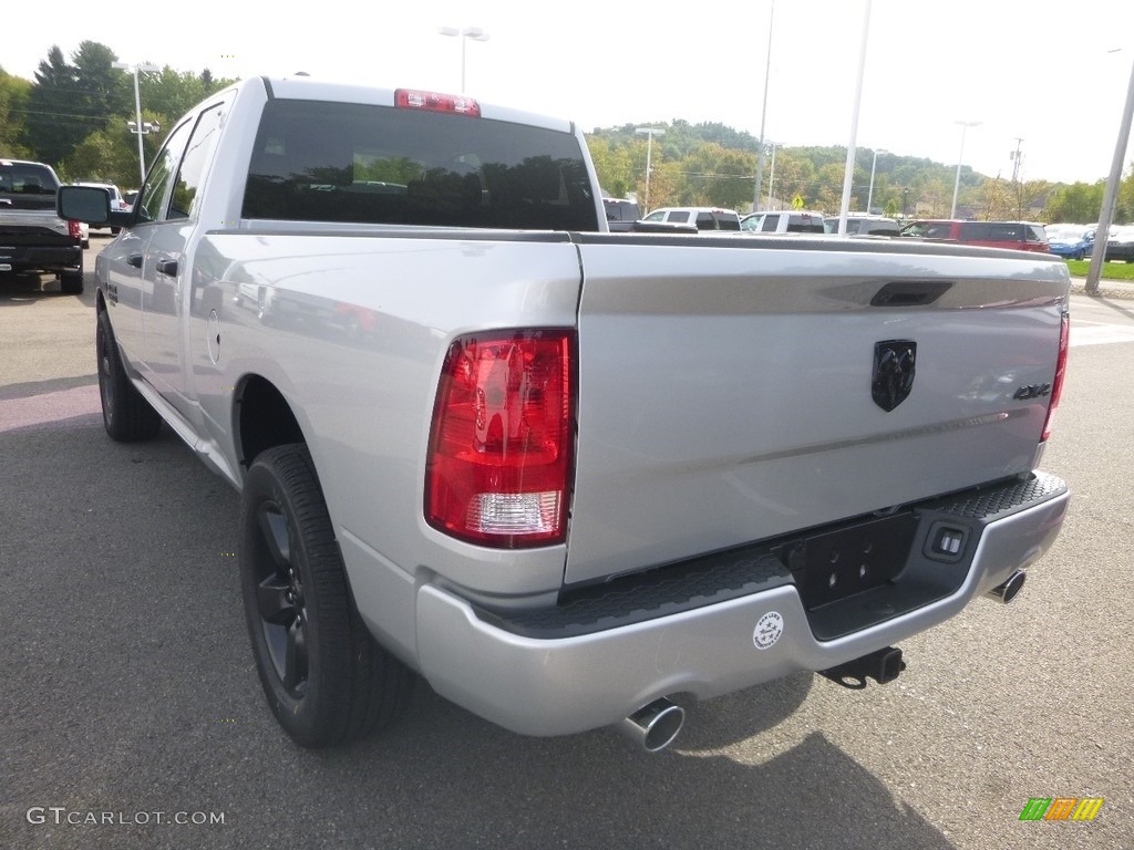 2019 1500 Classic Express Quad Cab 4x4 - Bright Silver Metallic / Black/Diesel Gray photo #3