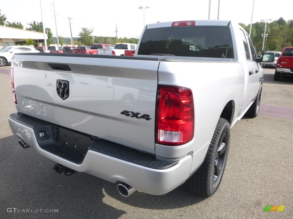 2019 1500 Classic Express Quad Cab 4x4 - Bright Silver Metallic / Black/Diesel Gray photo #5