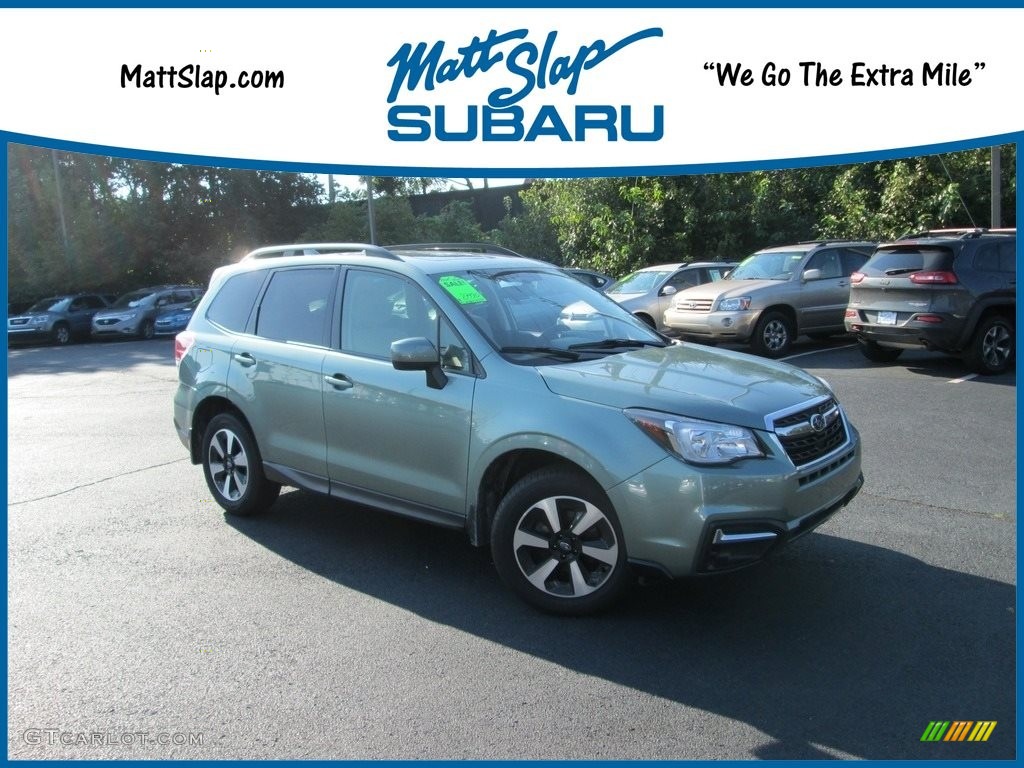 2018 Forester 2.5i Premium - Jasmine Green Metallic / Platinum photo #1