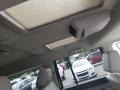 2006 Stone White Jeep Commander Limited 4x4  photo #21