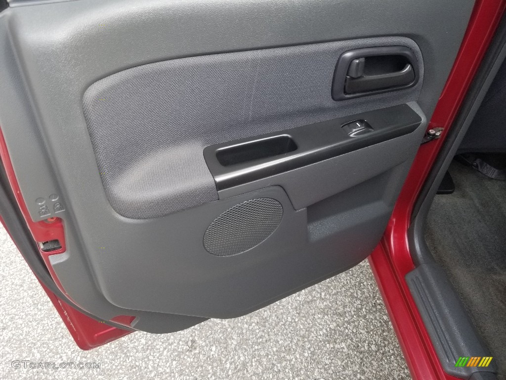 2006 Colorado LT Crew Cab 4x4 - Victory Red / Light Cashmere photo #10