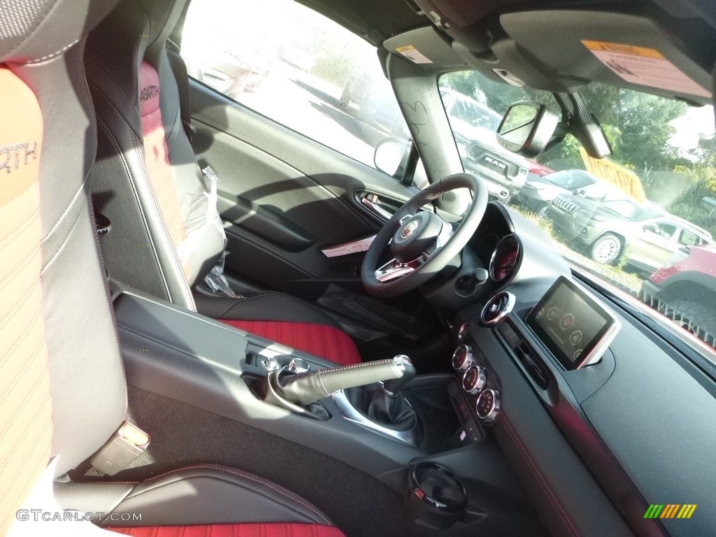 2019 Fiat 124 Spider Abarth Roadster Front Seat Photo #129688892
