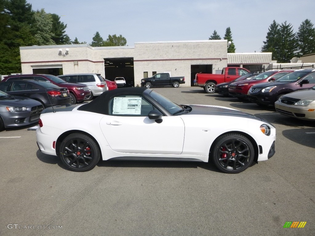 White 2019 Fiat 124 Spider Abarth Roadster Exterior Photo #129689232